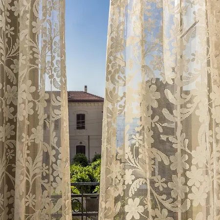 Casa Gioiosa - Tutto A Un Passo *