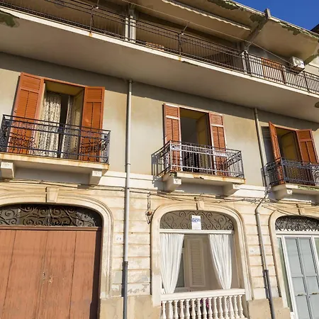 Casa Gioiosa - Tutto A Un Passo *